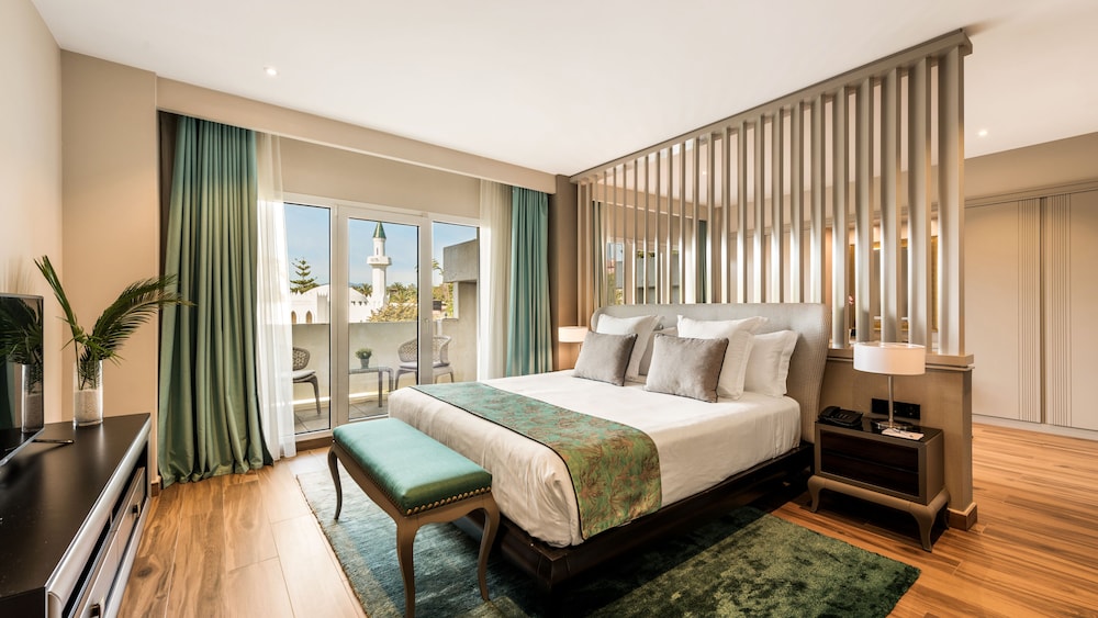 PRESIDENTIAL, SUITE