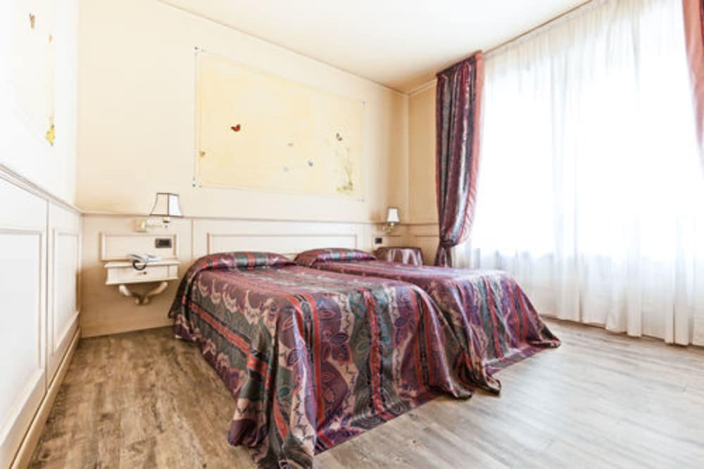 Hotel San Luca Verona 34/68