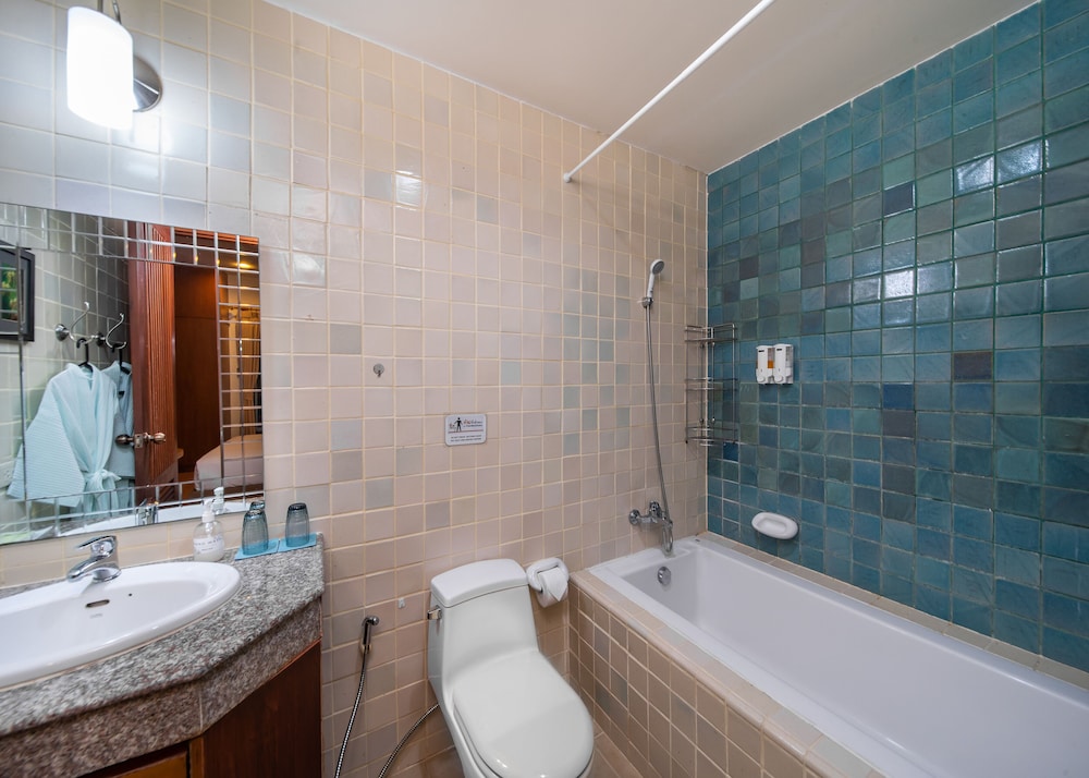 Blu Marine Hua Hin Resort And Villas 48/50