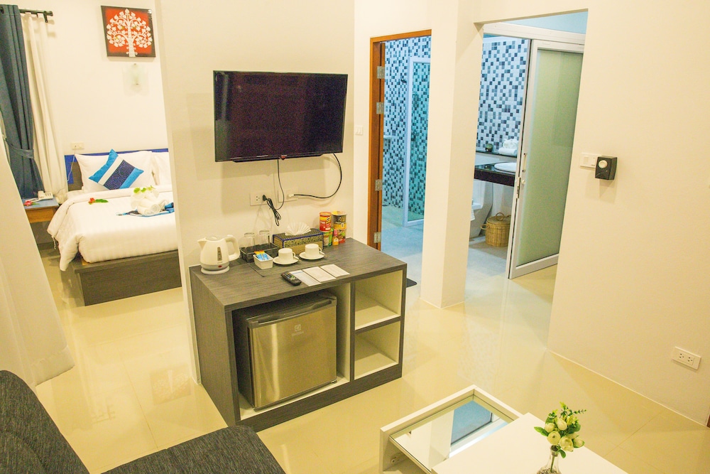 Adarin Beach Resort (ex New Lapaz Villa) 40/65