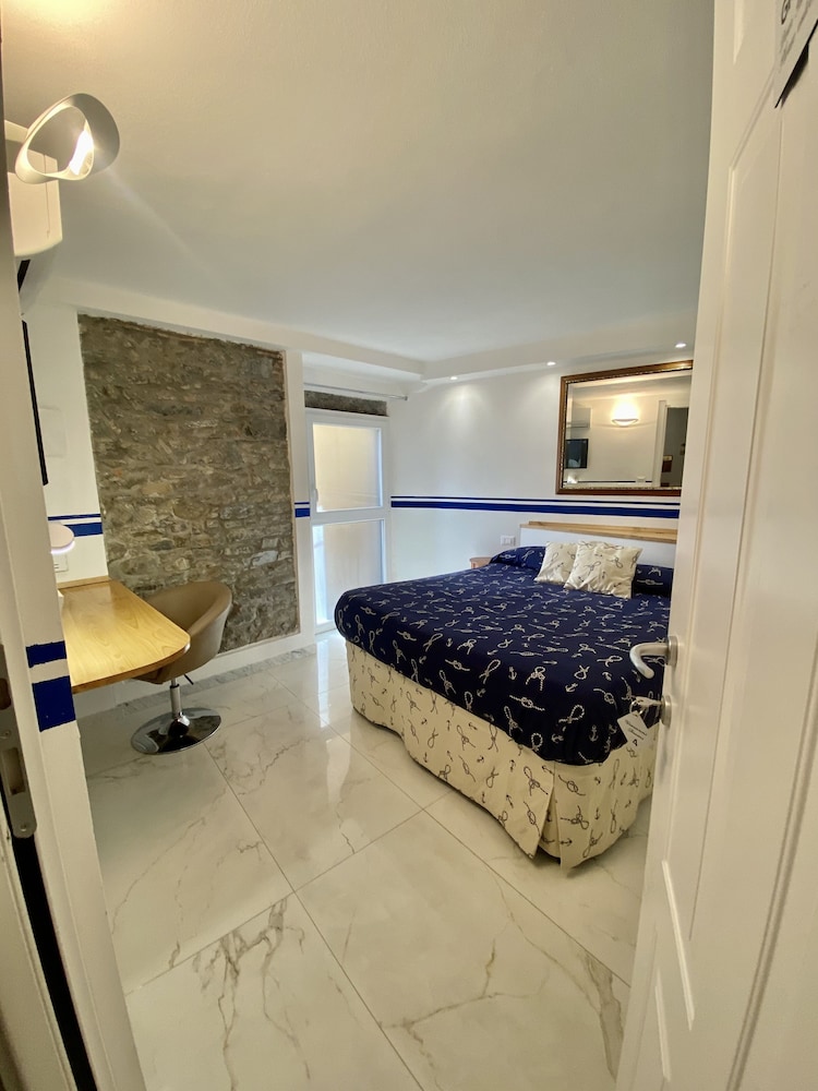 Giovanni Rooms Manarola 9/49