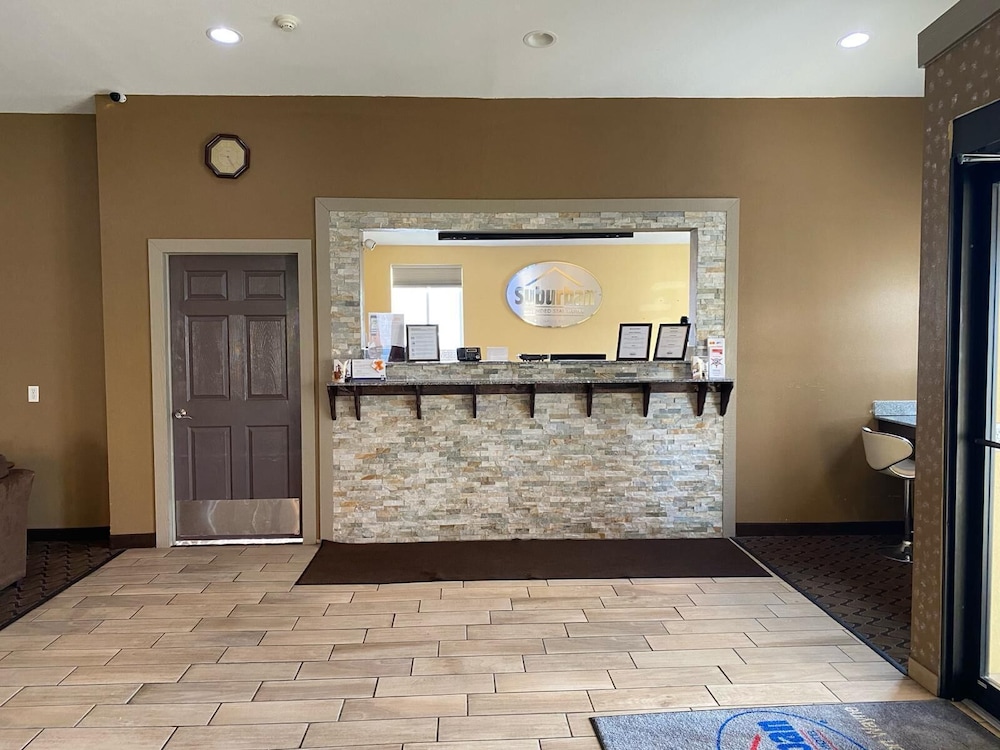Super 8 by Wyndham Fort Wayne 7/58