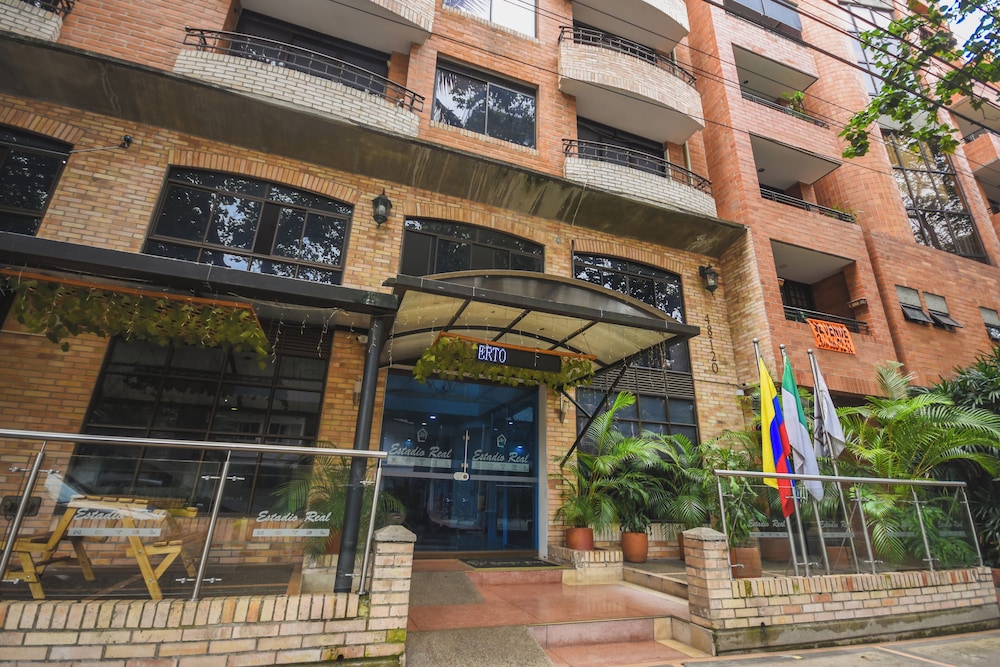 Estadio Real Hotel 2/43