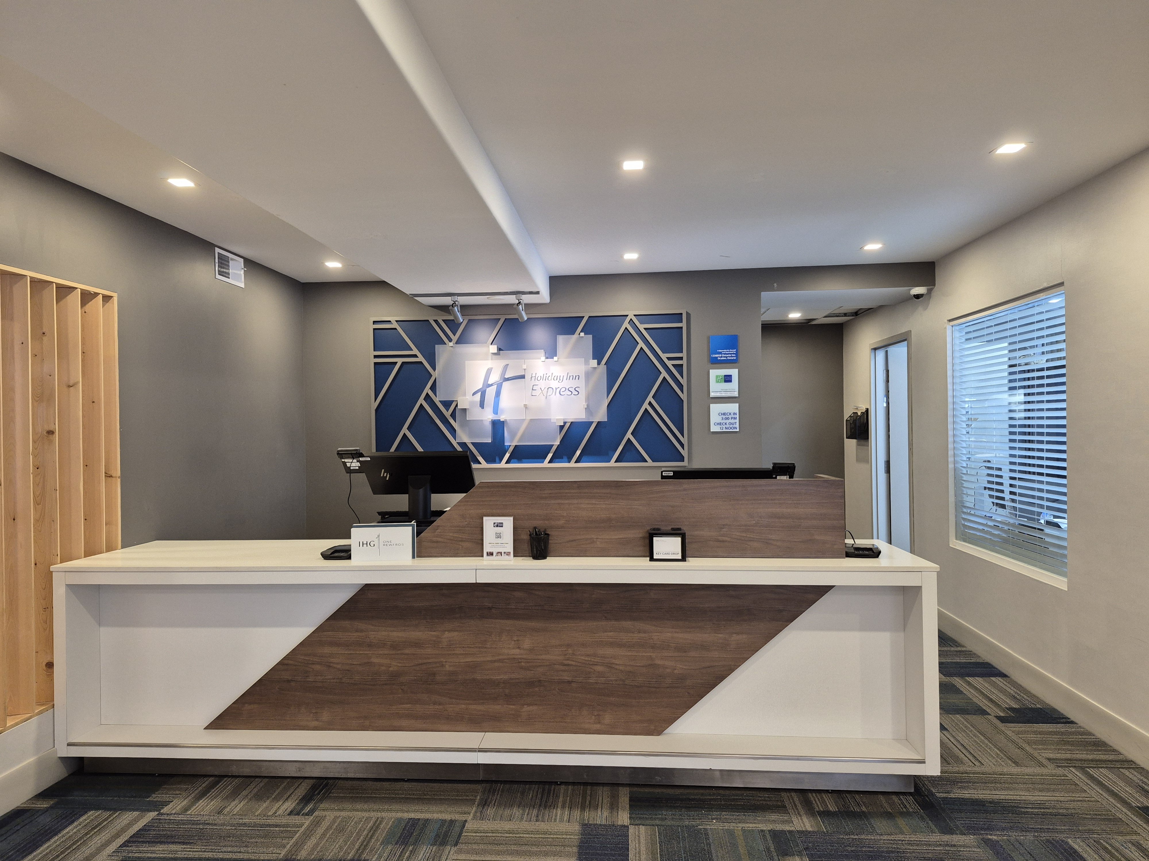 Holiday Inn Express Dryden 6/57