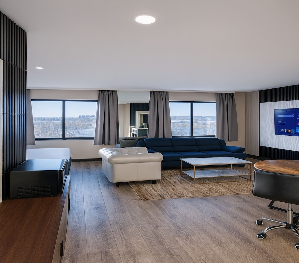Hotel Pergola JFK Airport 12/15