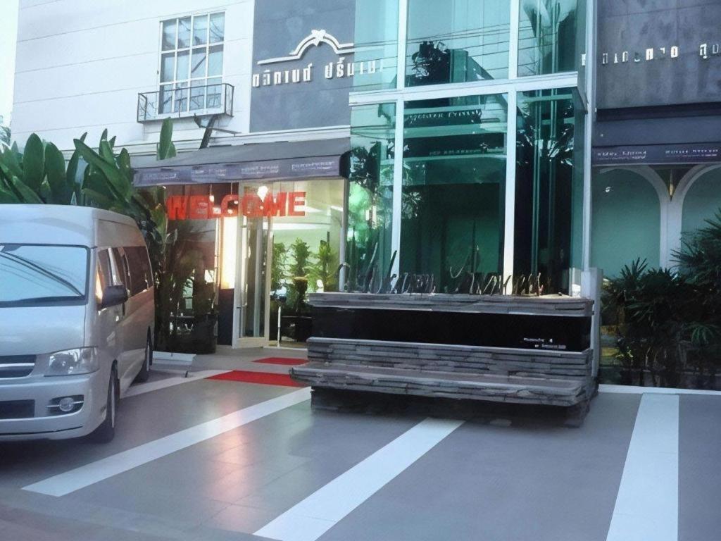 Atikarn Princess Hotel 4/39