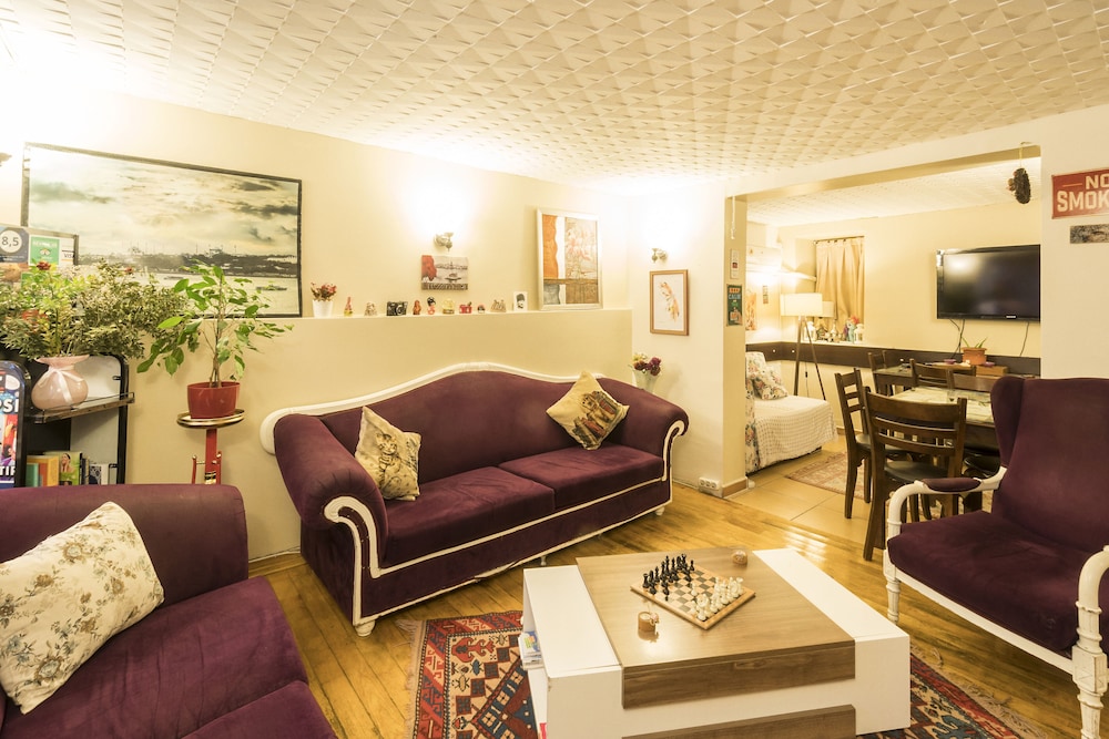 Levanten Hostel 32/53