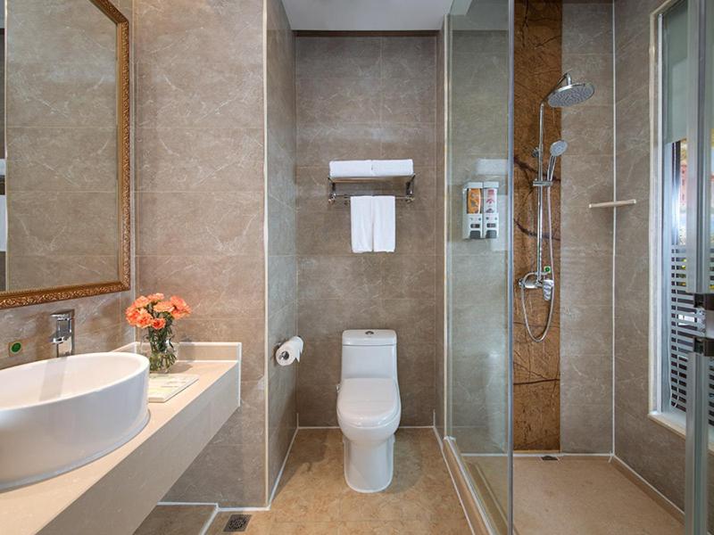 Vienna International Hotel (Shenzhen Guanlan Huanguan South Road) 45/45