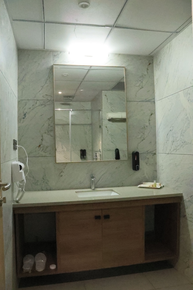 Pride Elite, Dwarka 50/50