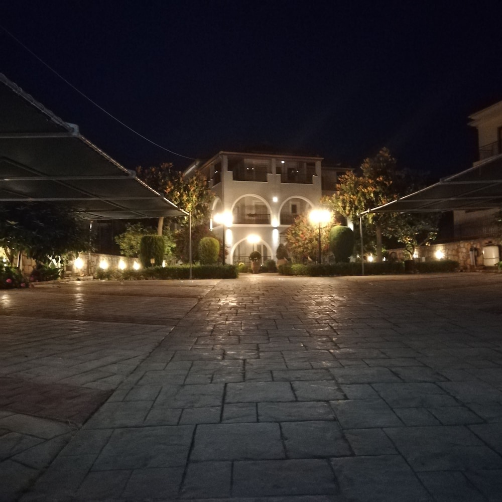Delphin Rooms Sivota 42/50