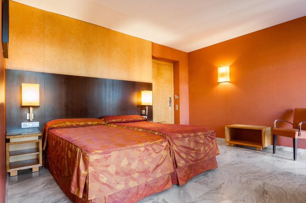 Medinaceli Hotel 17/80