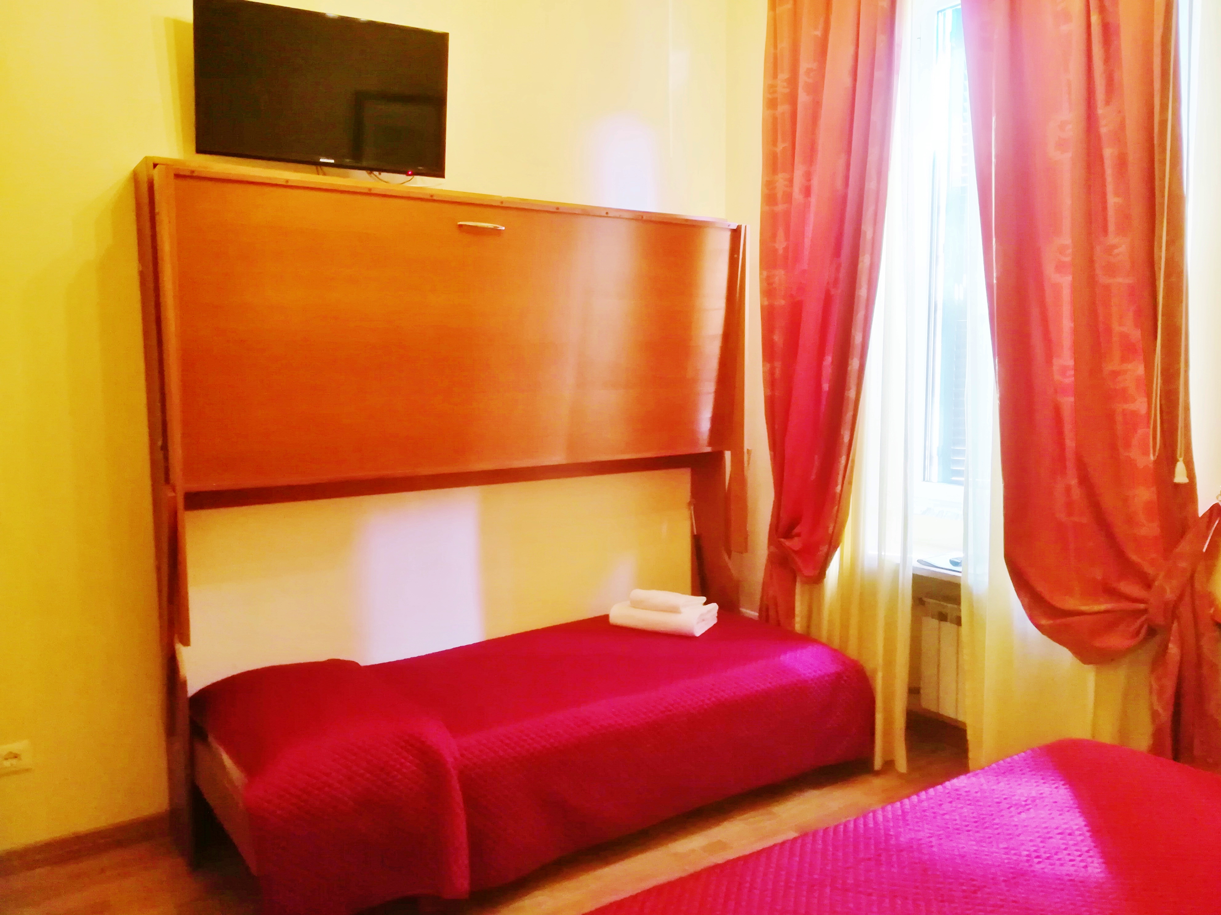 ROOM, TRIPLE