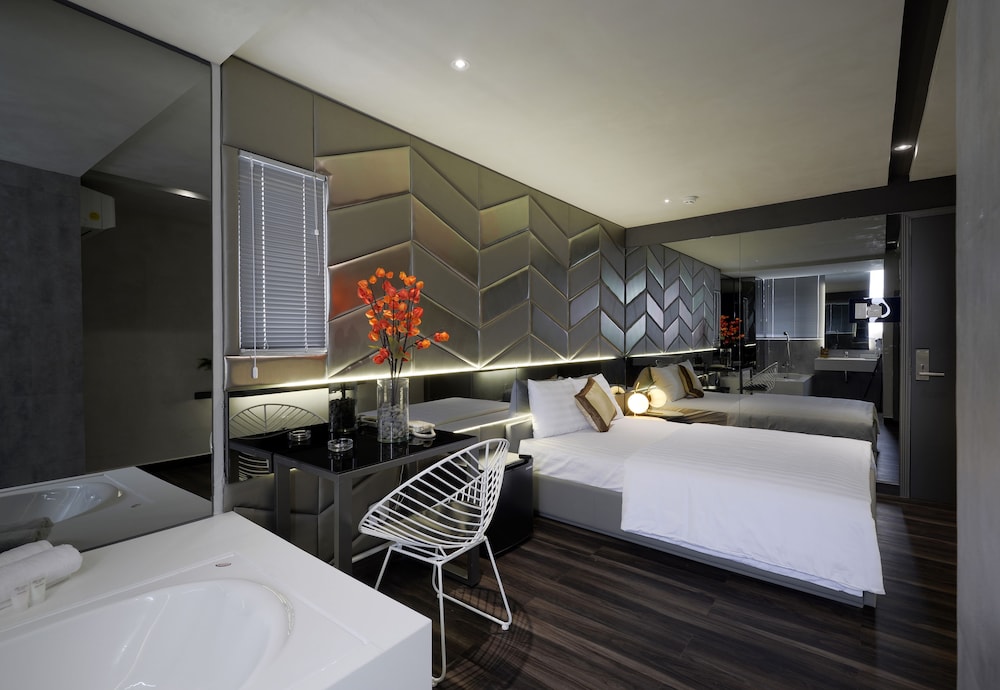 Bonita Signature Hotel 32/33