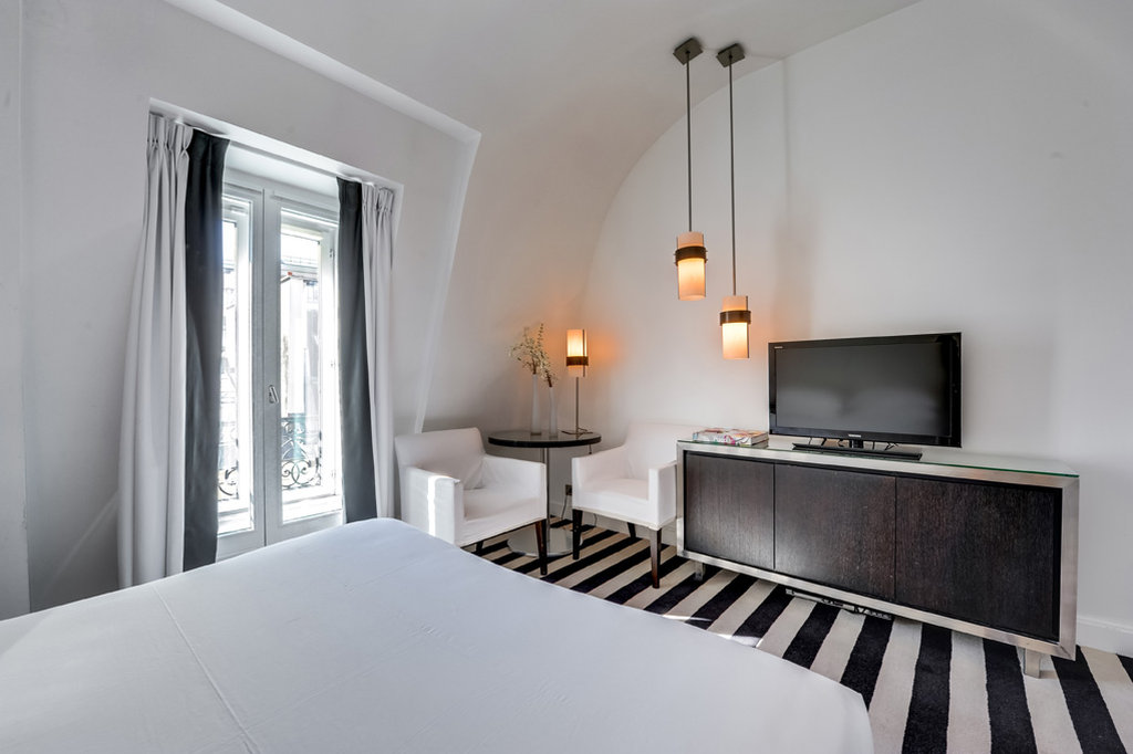 Le A Hotel 15/40