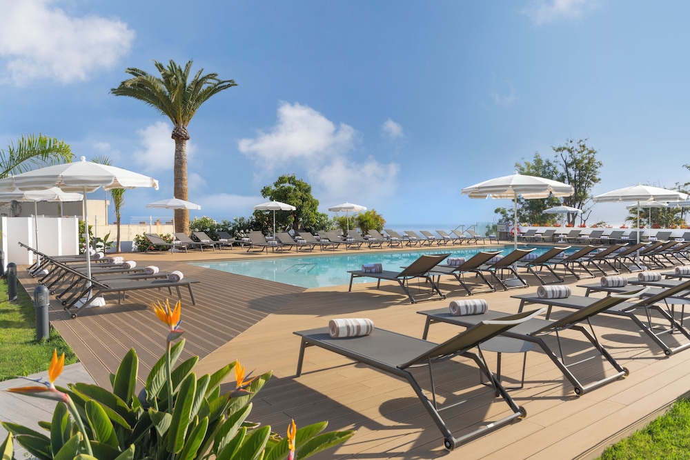 Elegance Miramar Hotel 45/49