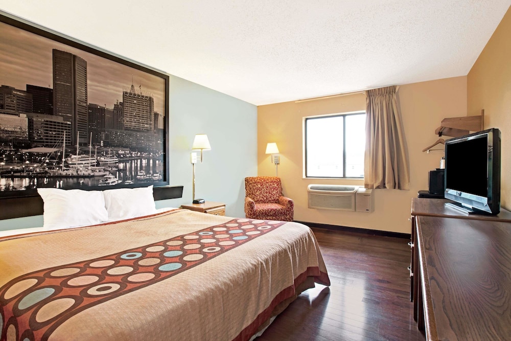 Super 8 By Wyndham Baltimore/Essex Area 5/20