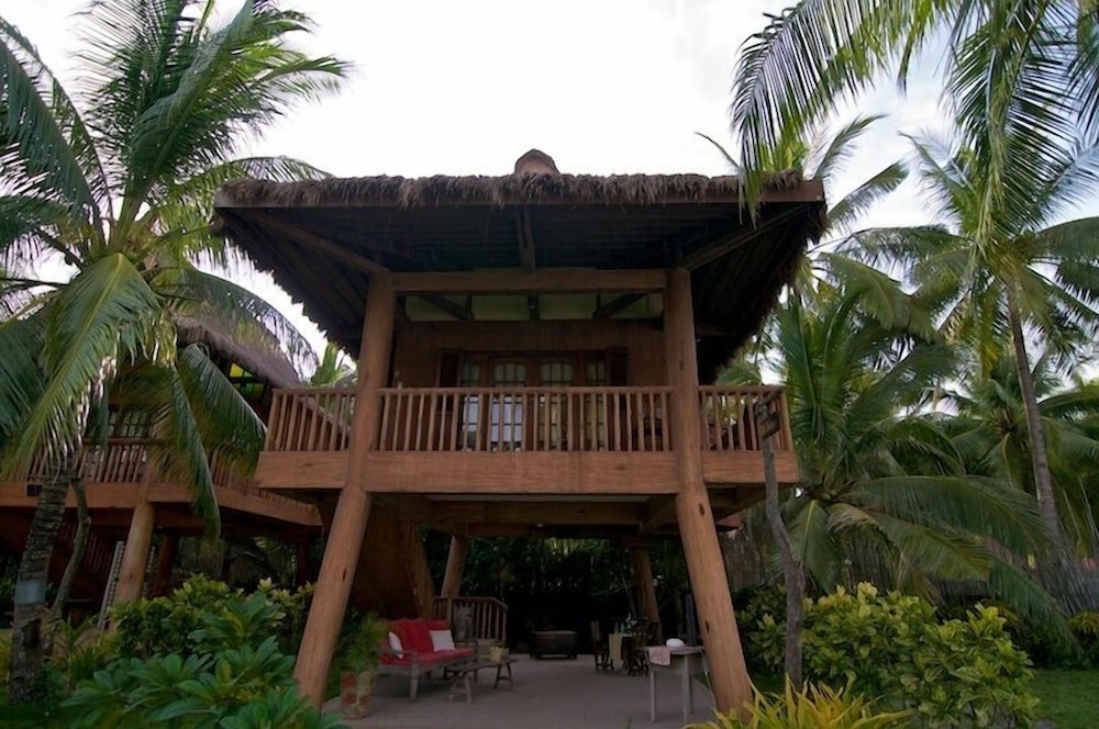 Hoyohoy Villas 8/65