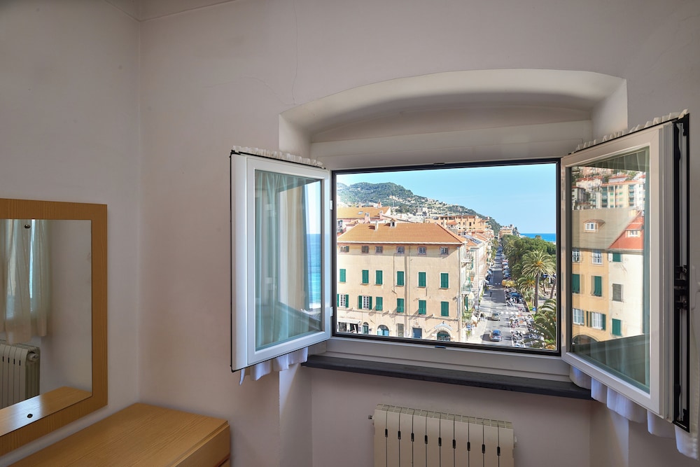 Hotel Garibaldi 31/51