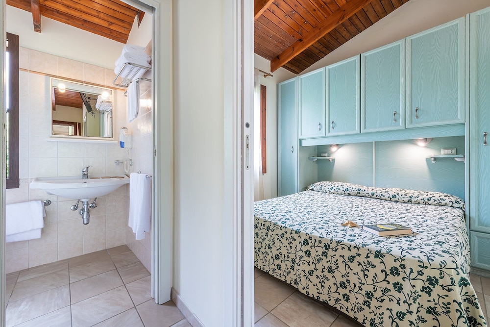 Green Village Resort 60/66
