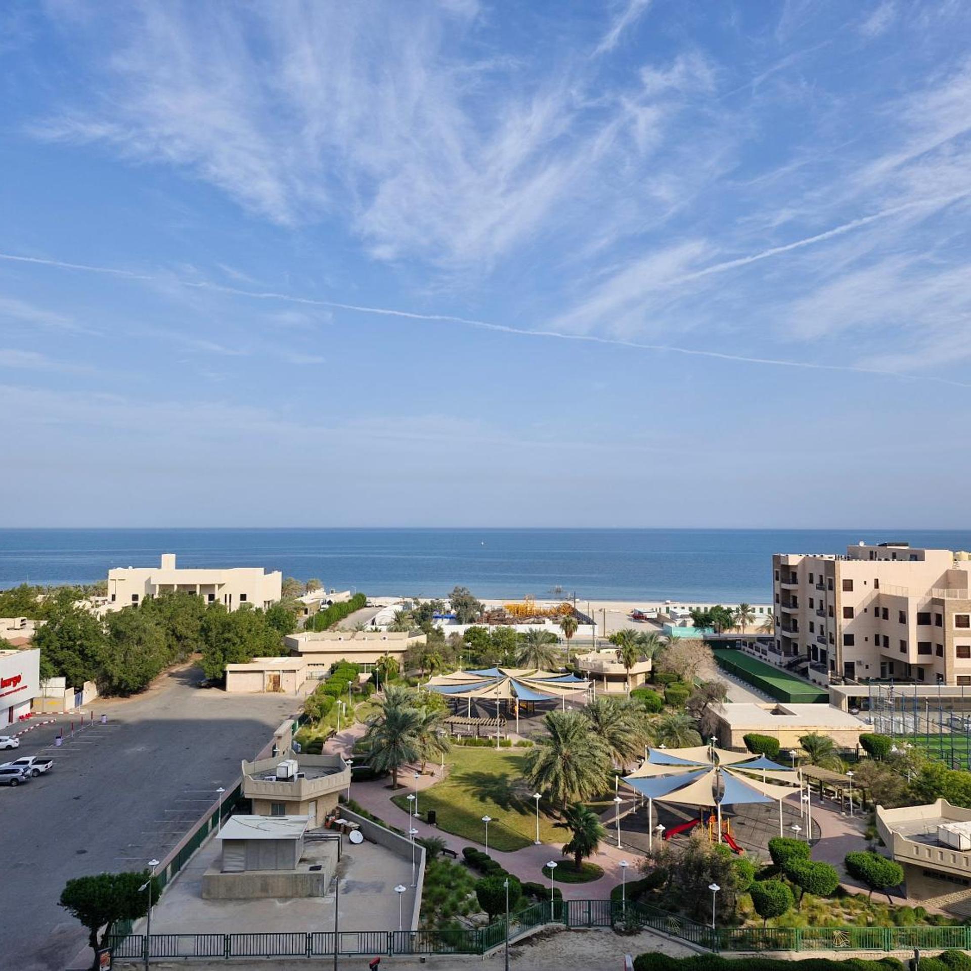 Ocean View Hotel Kuwait 55/61