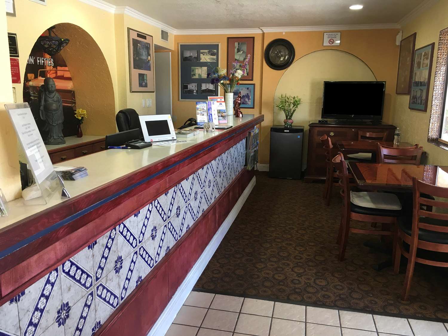 Americas Best Value Inn Suites Joshua Tree National Park 6/40