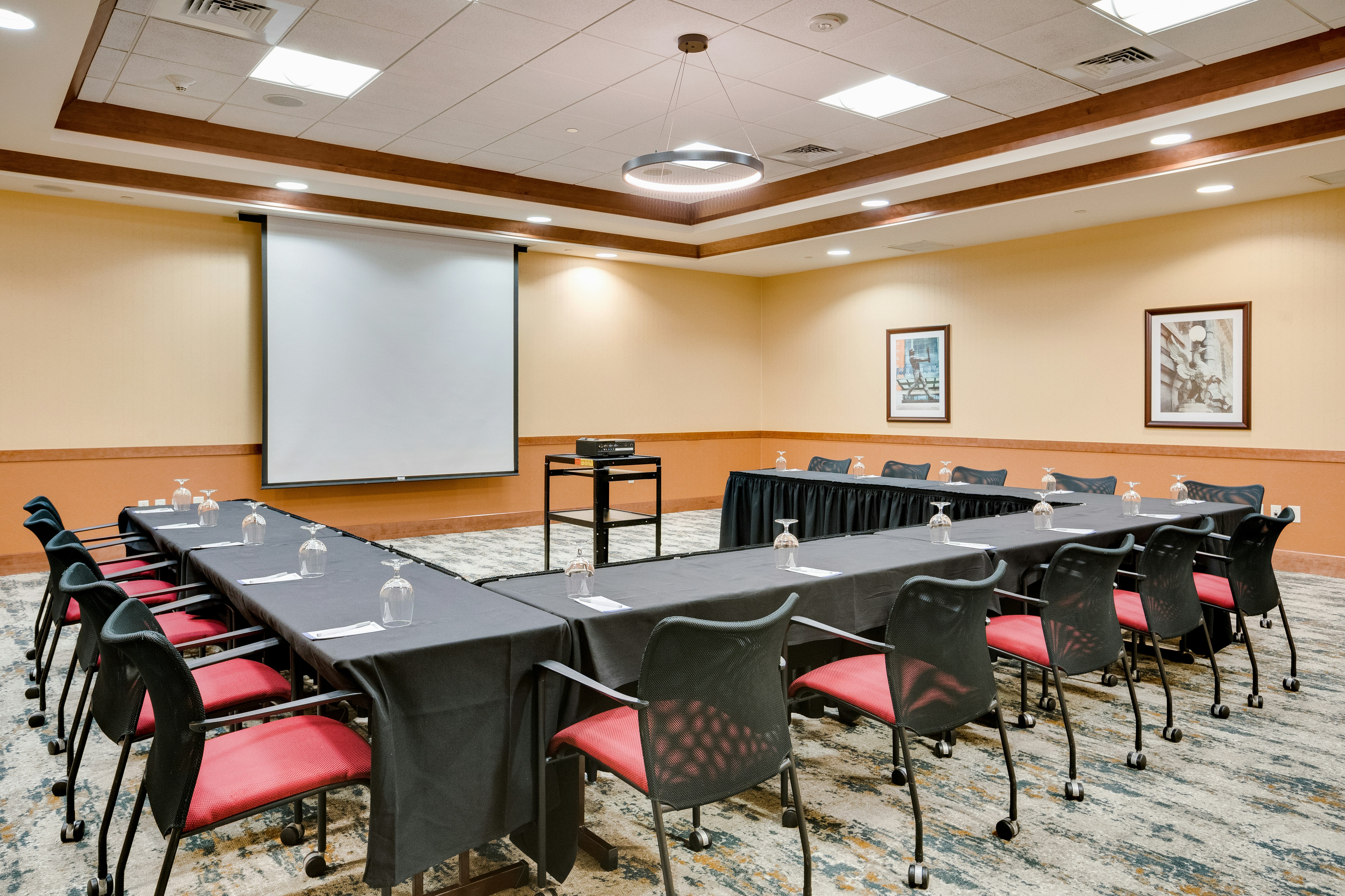 Hilton Garden Inn Milwaukee Airport 49/60