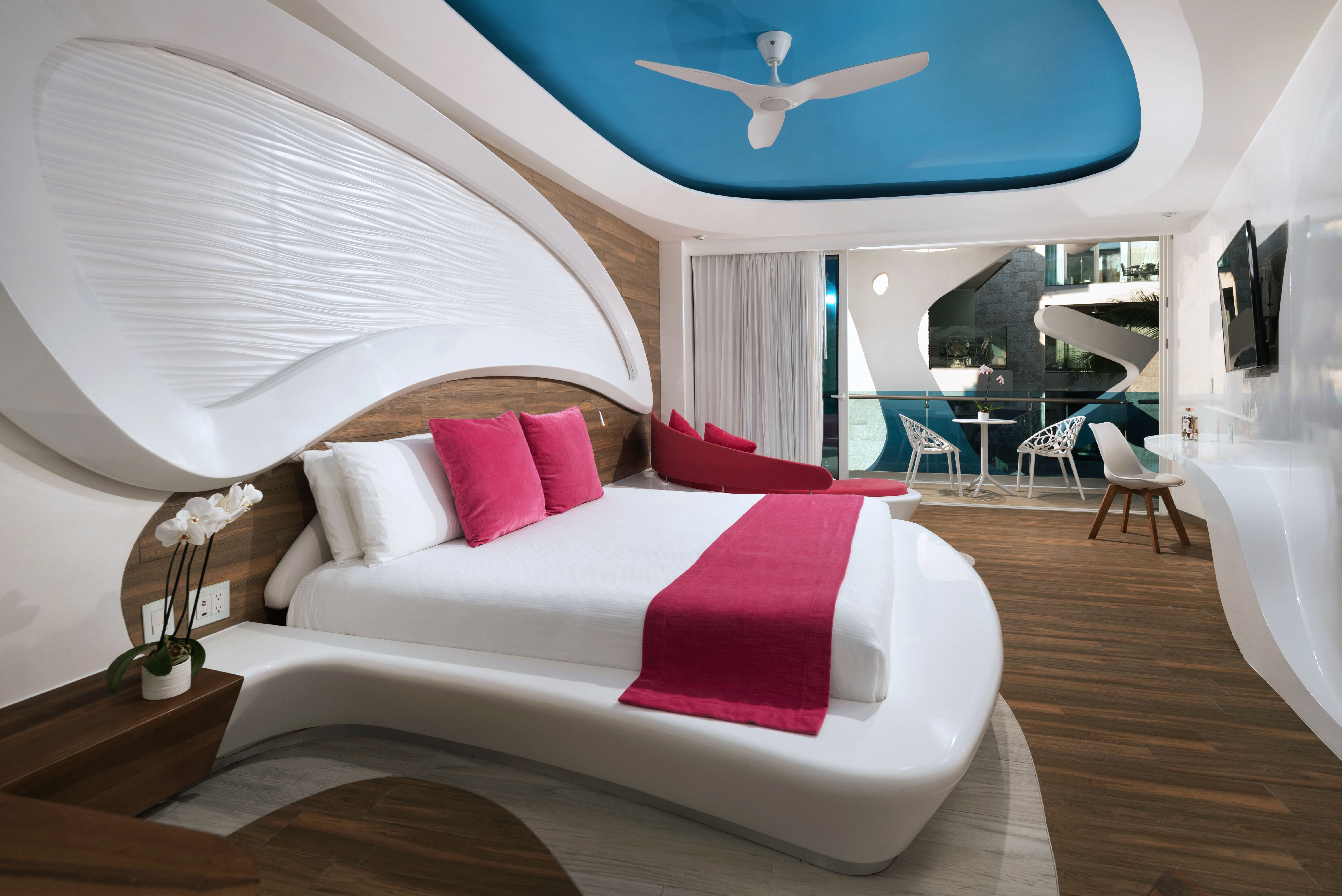 OWNERS, SUITE