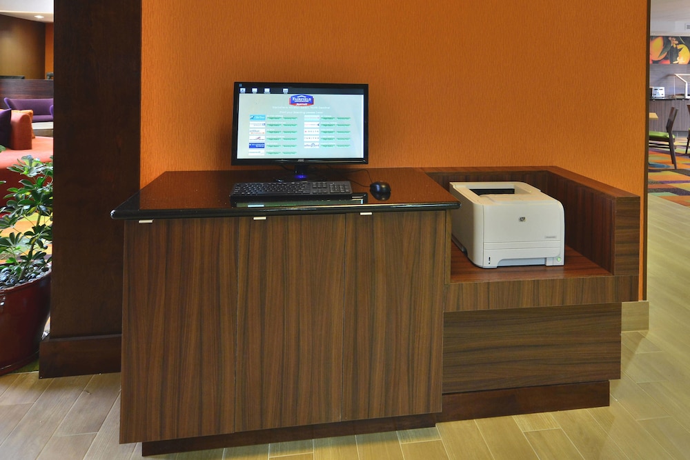 Fairfield Inn And Suites Winston Salem Hanes Mall 7/71