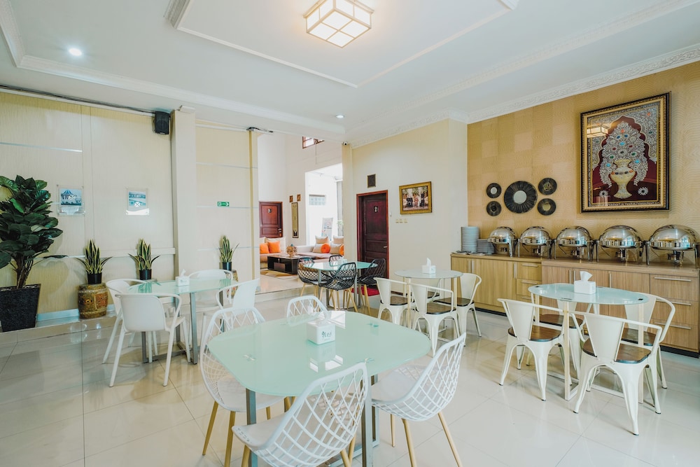 Aleyra Hotel and Villa Garut 33/50