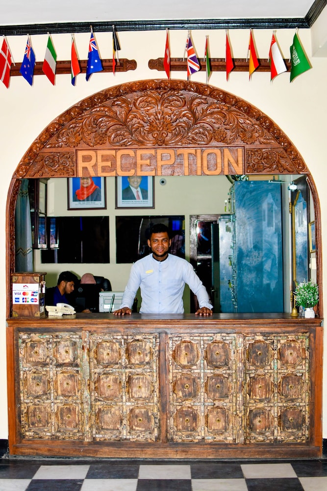 Forodhani Park Hotel 8/50