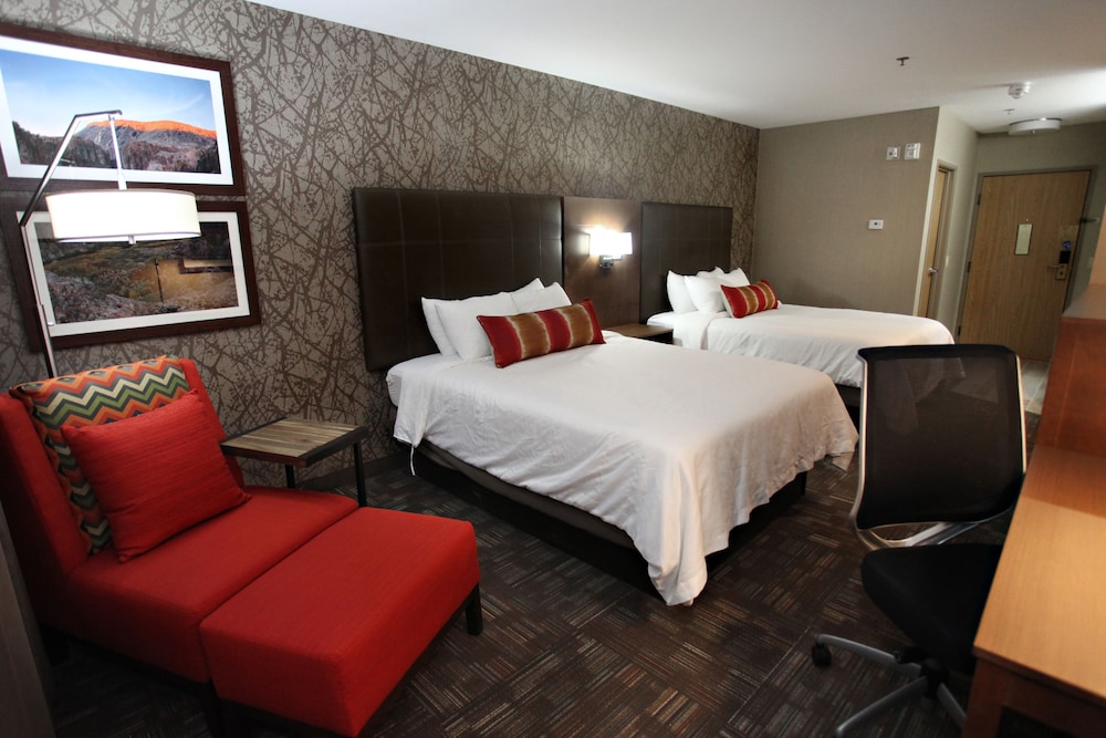 Best Western Plus Cottontree Inn 14/34
