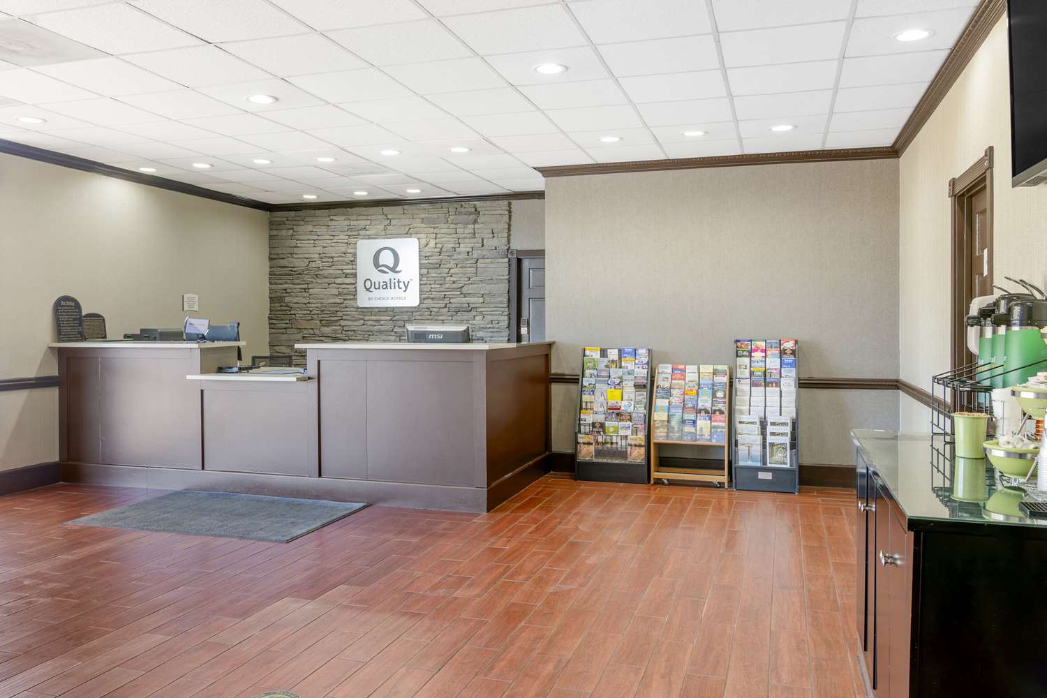 Quality Inn & Suites Hardeeville - Savannah North 2/11