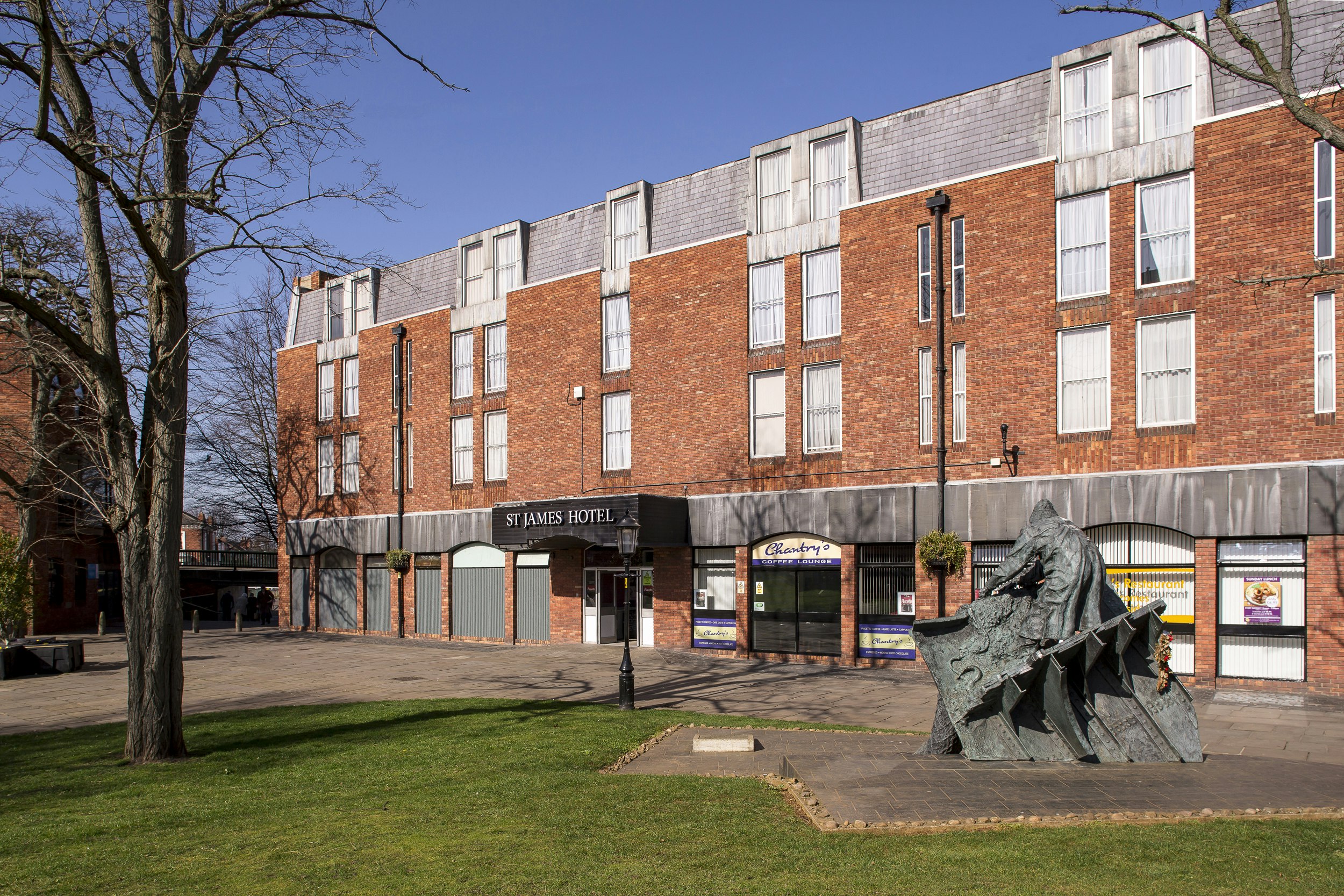 St James Hotel 52/52