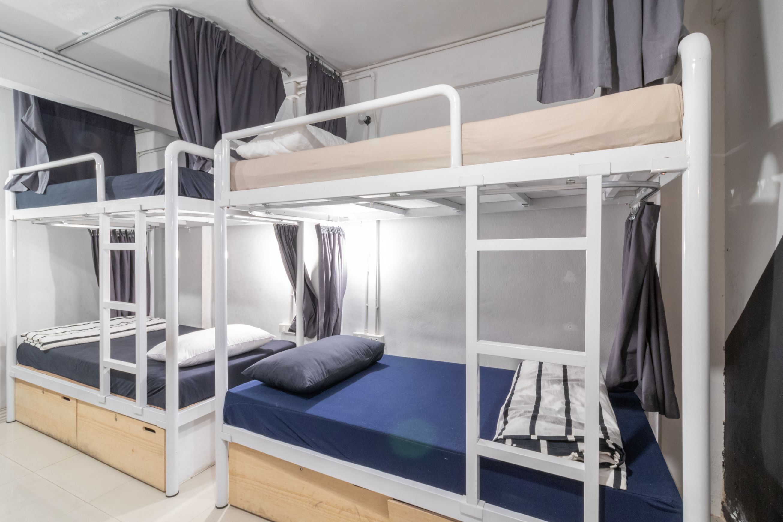 MIXED DORM