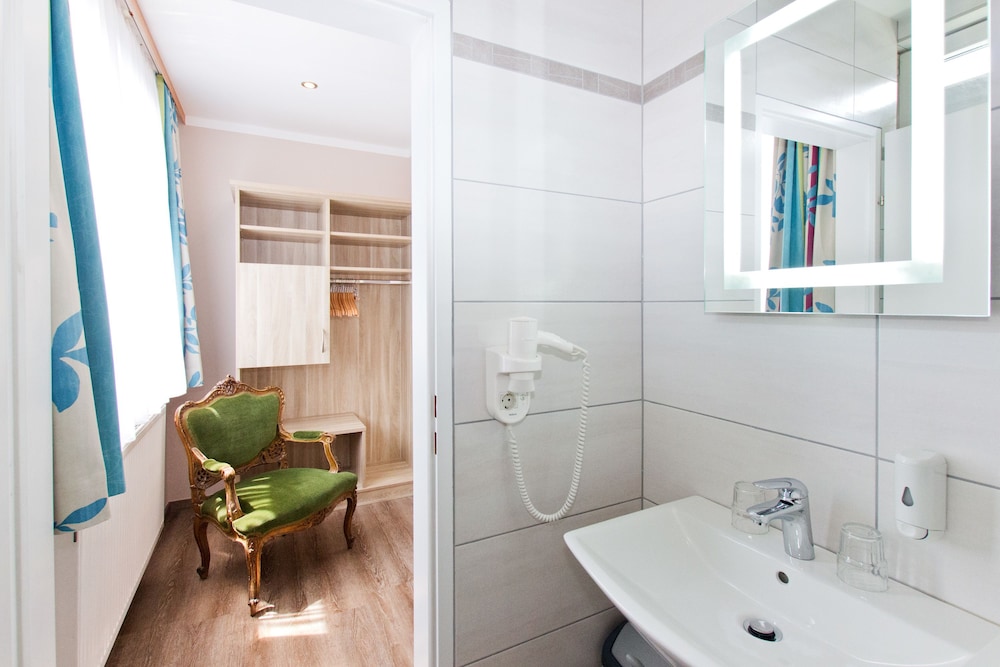 Hotel Das Junior By Max 70 10/56