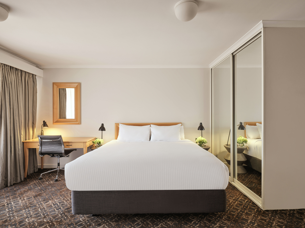 Studio, Double or Twin Bed, with View, Balcony, Rendezvous Hotel Sydney The Rocks 5/5