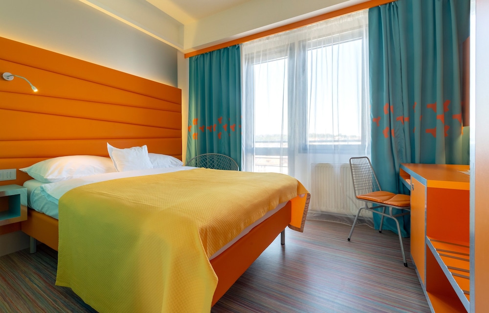 SUPERIOR, SINGLE, DOUBLE BED