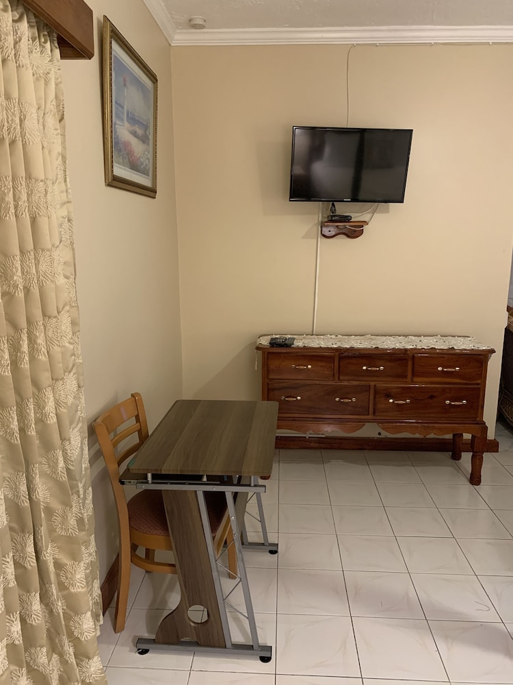 Rayon Hotel 38/48
