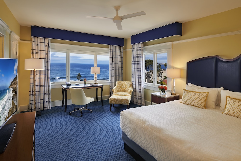 GRAND, SUPERIOR, KING BED, OCEAN VIEW