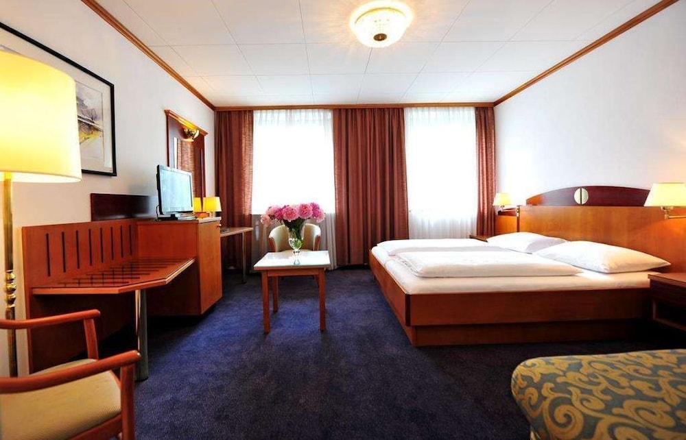 Hotel The Weekend 27/60