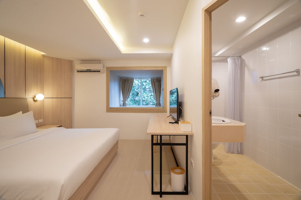 Bedline Hotel - SHA Certified 16/36
