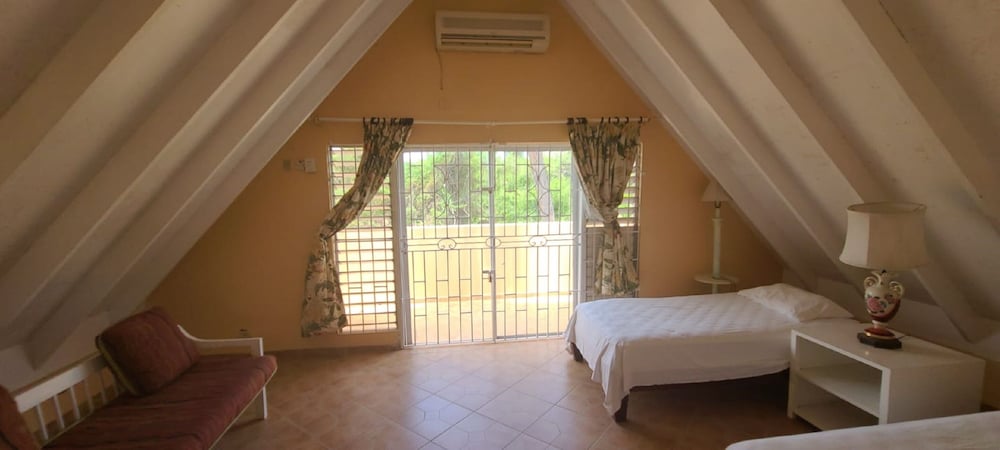 Sunflower Resort Villas 13/24