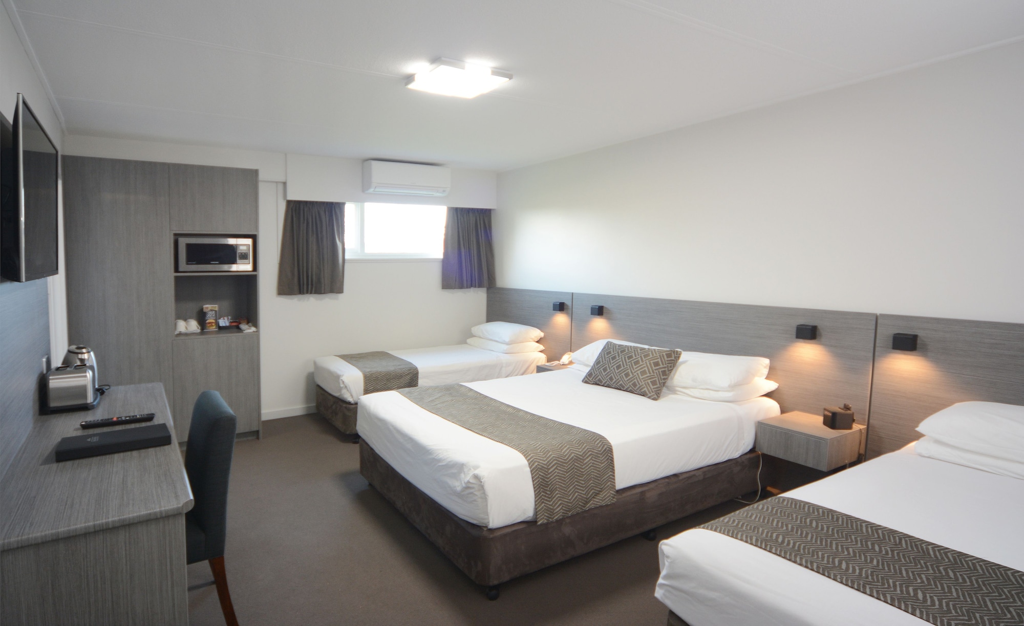 Family, Double and Twin Beds