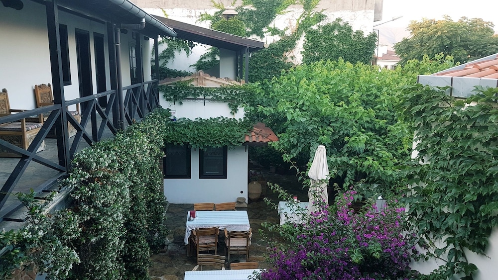 Nilya Hotel 25/31