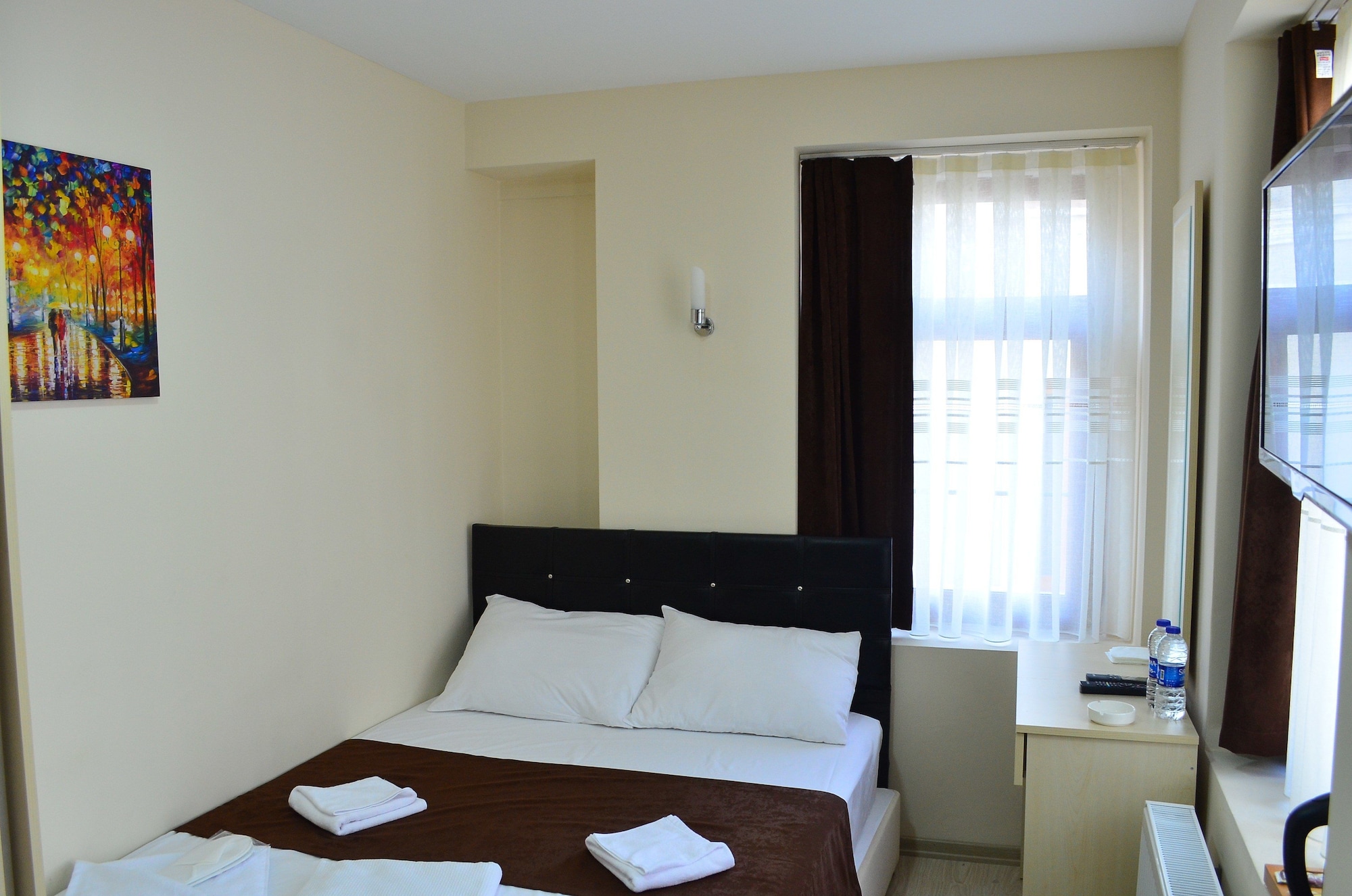 STANDARD, DOUBLE BED