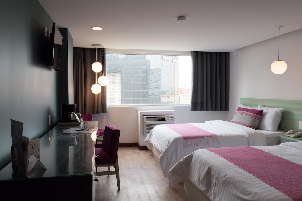 Hotel Fontan Reforma 19/72