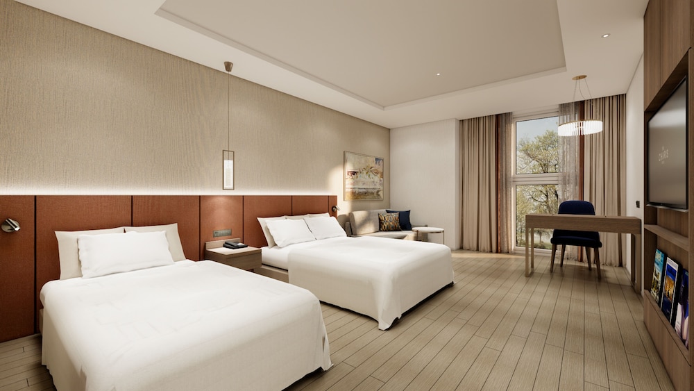 DELUXE, TWIN BEDS