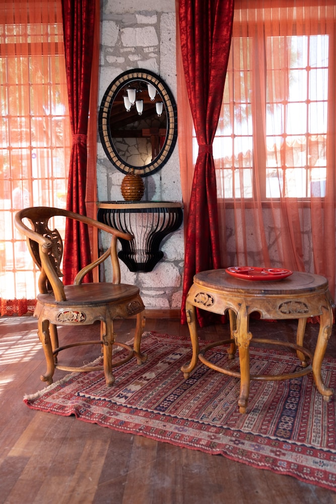 Ala Konak 16/43