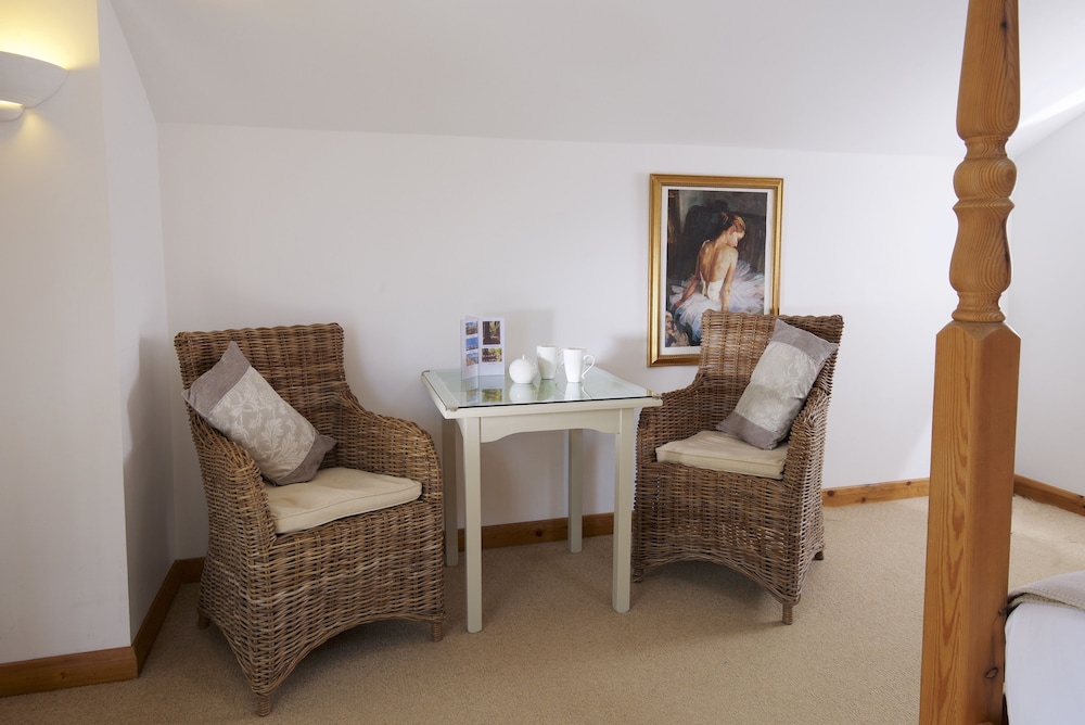Cottage Lodge Hotel 36/50