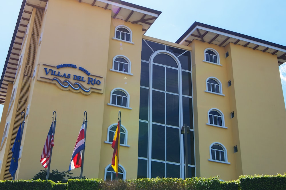 Aparthotel & Suites Villas Del Rio